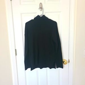 Theory Slouchy Turtleneck Sweater in Cashmere